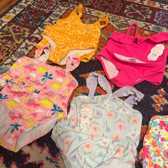 10 Toddler Girls Bathing Suits (5T) - Picture 3 of 4